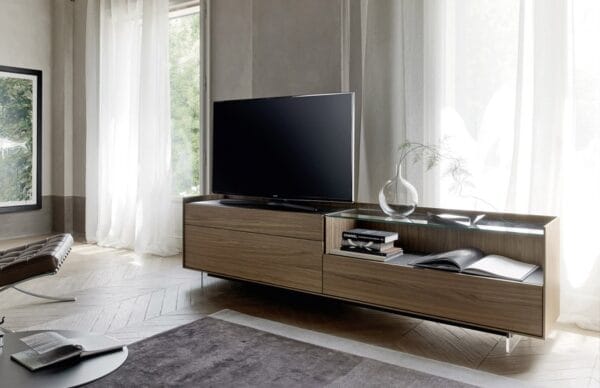Cabaret Tv Wall Unit By Logo