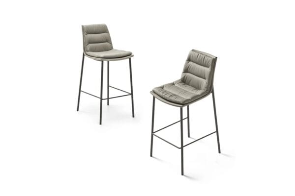 Lady With Metal Legs Bar Stool By Eforma