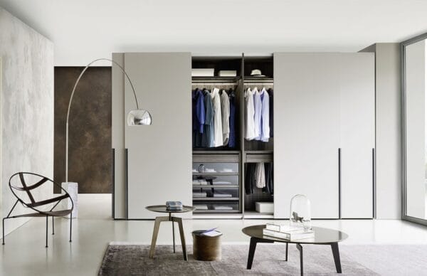 Tratto Sliding Door Wardrobe By Logo